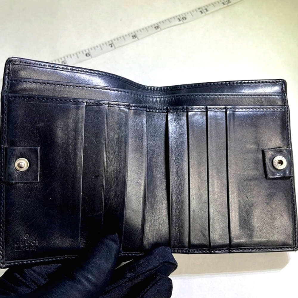 Gucci ®️ Ladies' Sherry Line Trifold Leather Wallet Pre-owned - Picture 8 of 13